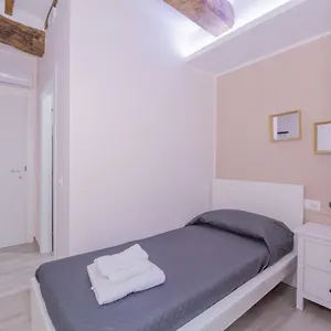 https://residenza-borgo-guazzo.emilia-romagnahotels.net